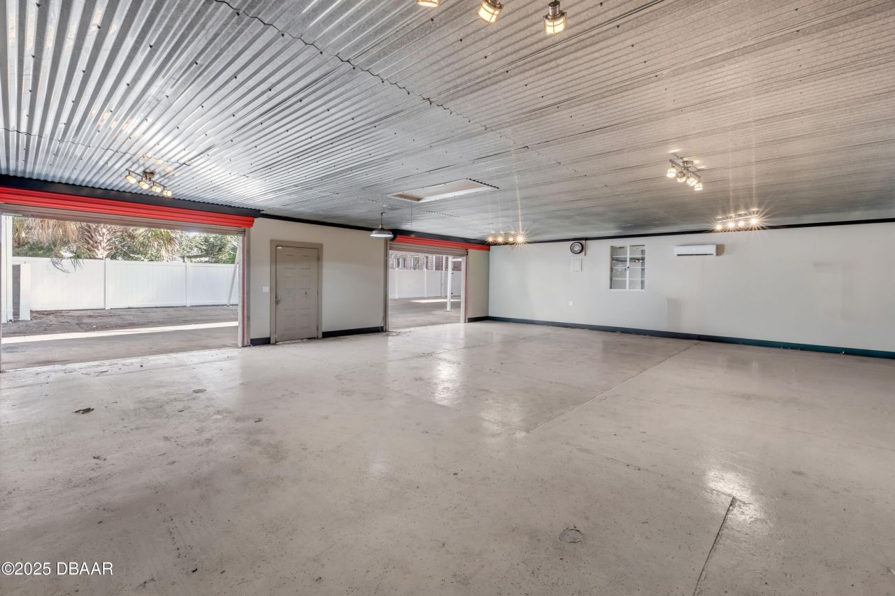 208 Magnolia Street, New Smyrna Beach, FL 32168 Photo