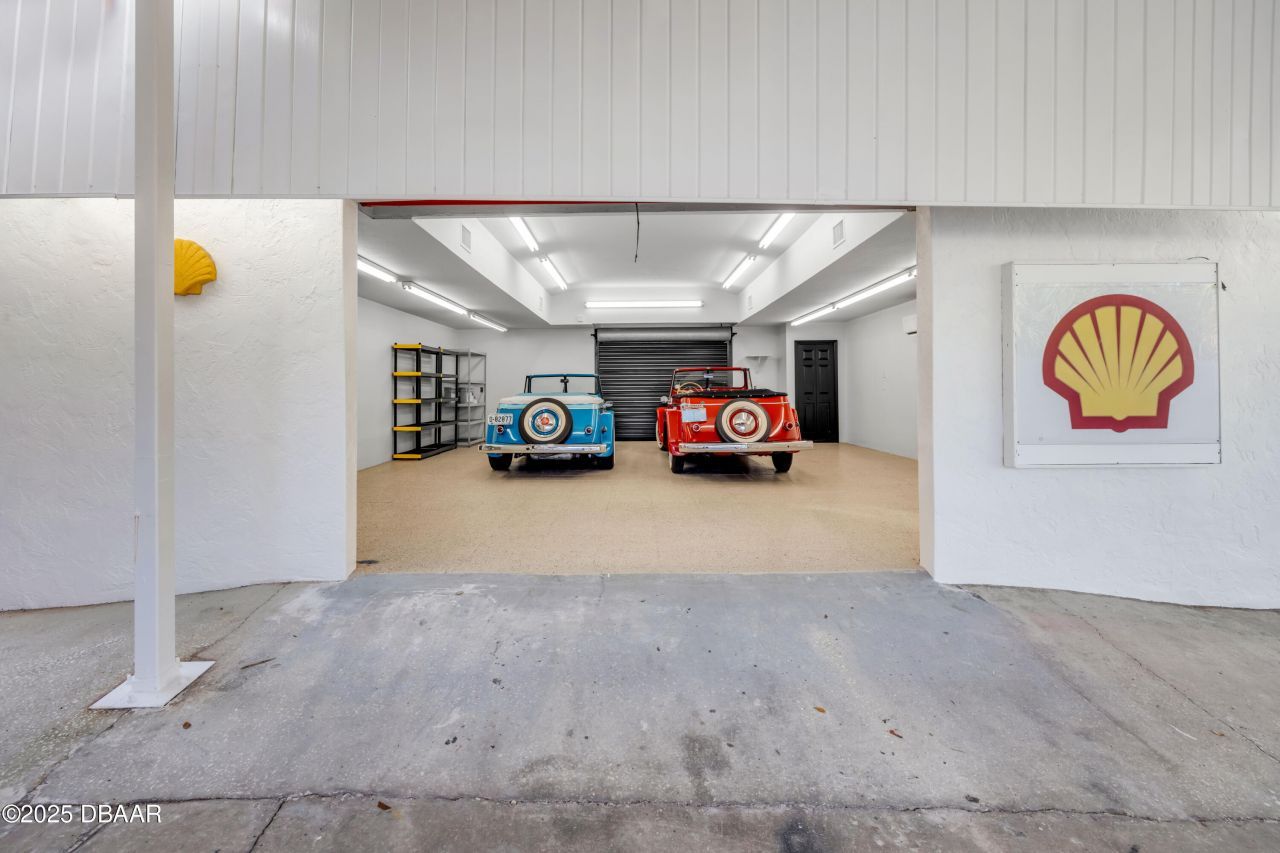 208 Magnolia Street, New Smyrna Beach, FL 32168 Photo