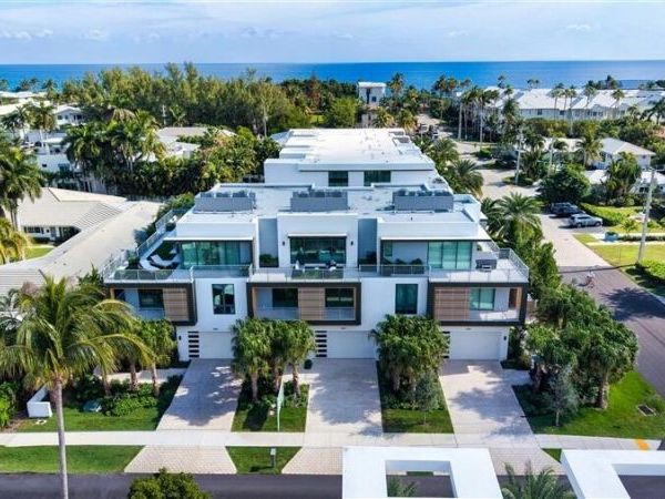 367 Venetian Drive, Delray Beach, FL 33483