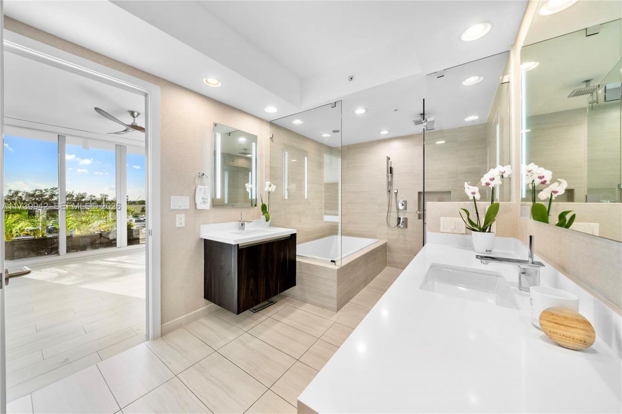 1180 N Federal Hwy, Unit 605, Fort Lauderdale, FL 33304 Photo