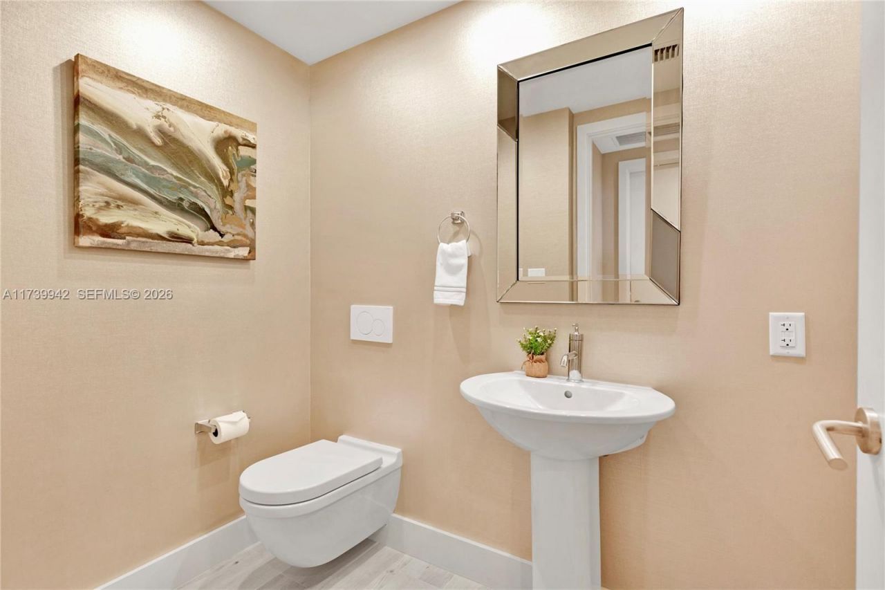 1180 N Federal Hwy, Unit 605, Fort Lauderdale, FL 33304 Photo