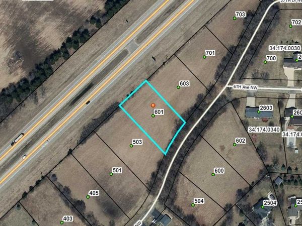 601 27th Drive NW, Austin, MN 55912