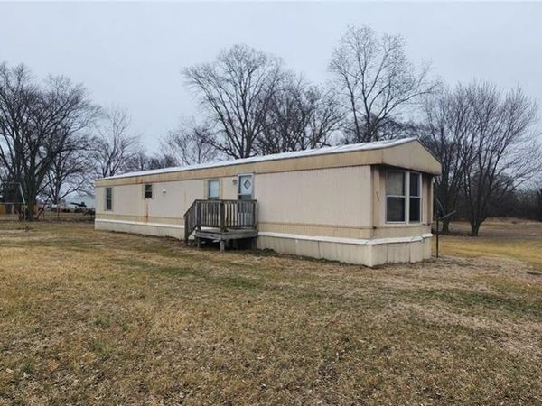 5208 Walsh Road, Walsh, IL 62297