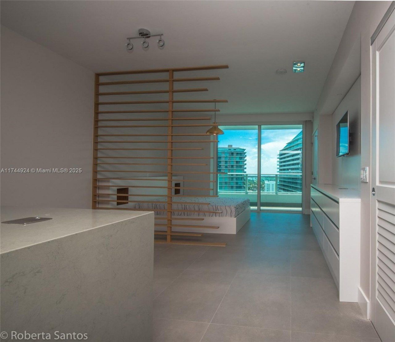 1080 Brickell Ave, Unit 3205, Miami, FL 33131 Photo