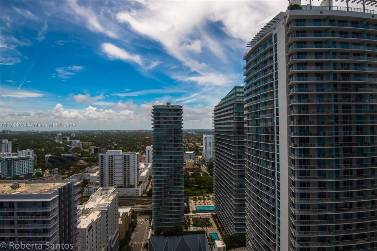 1080 Brickell Ave, Unit 3205, Miami, FL 33131 Photo