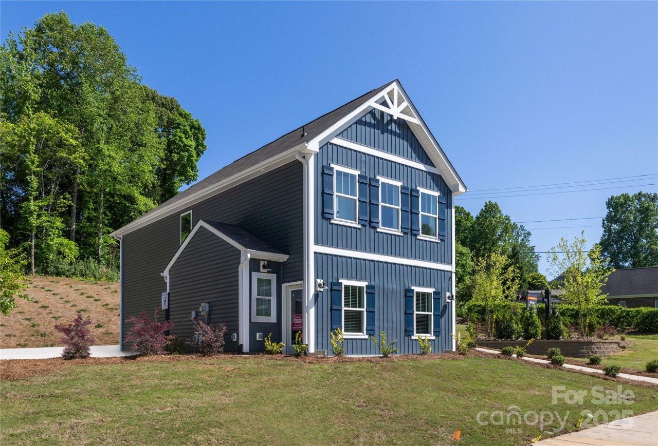 1402 Richmond Drive, Unit 1, Lowell, NC 28098 Main Photo