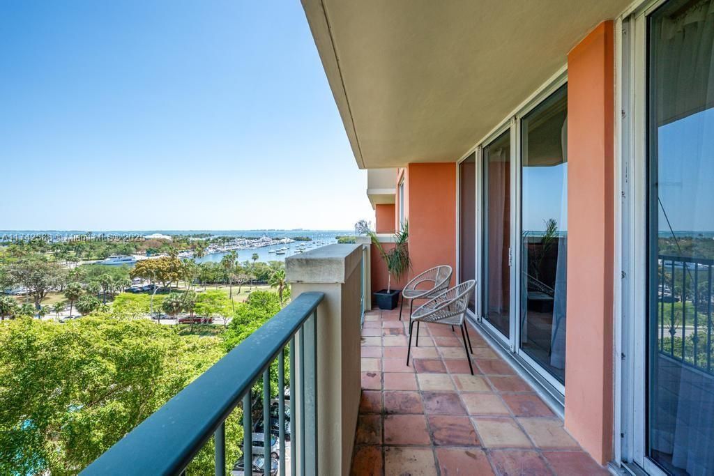 2951 S Bayshore Dr, Unit 907/909, Miami, FL 33133 Photo