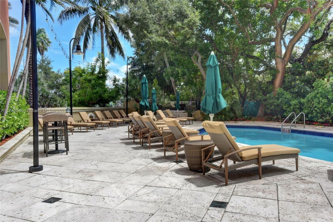 2951 S Bayshore Dr, Unit 907/909, Miami, FL 33133 Photo