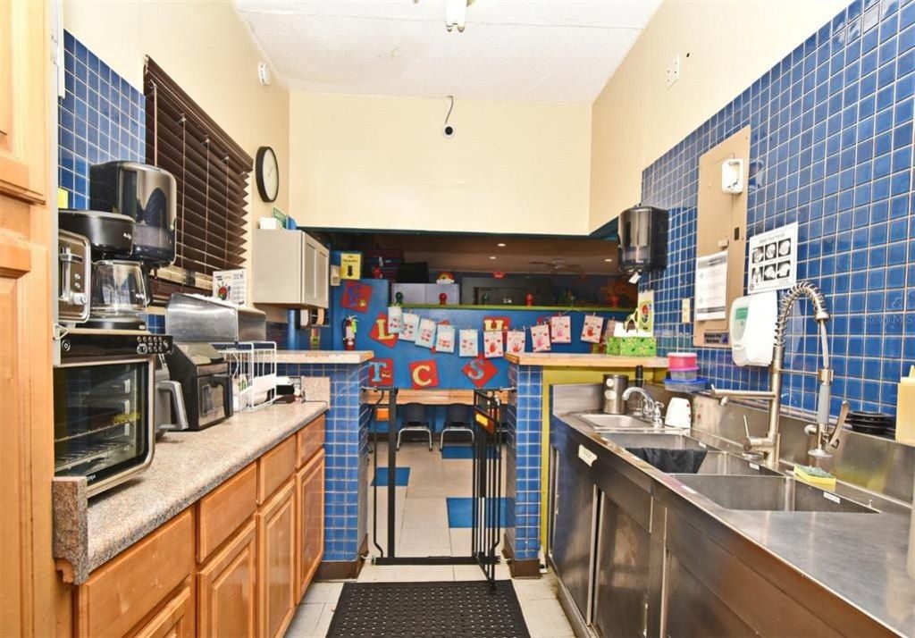 7651 Valencia College Lane, Orlando, FL 32807 Photo