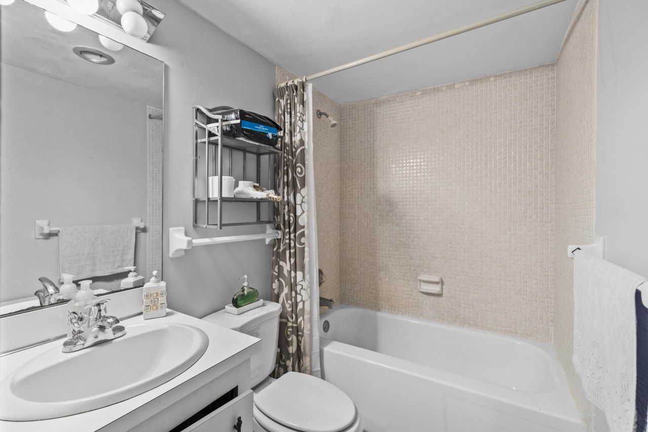 4174 Inverrary Drive, Unit 413, Lauderhill, FL 33319 Photo