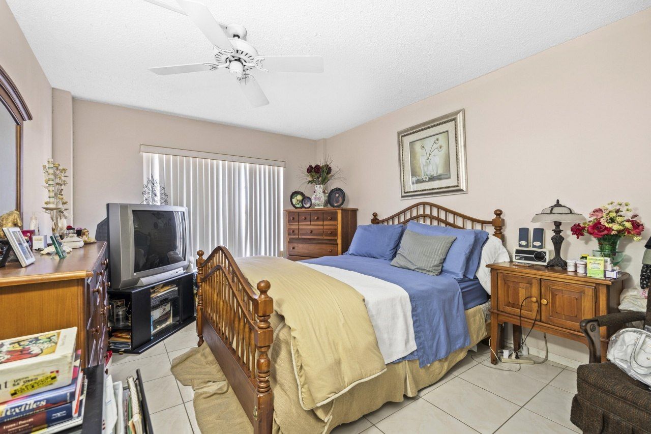 4174 Inverrary Drive, Unit 413, Lauderhill, FL 33319 Photo