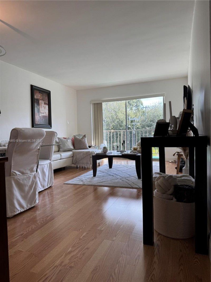 1225 NE 124th St, Unit 33A, North Miami, FL 33161 Photo