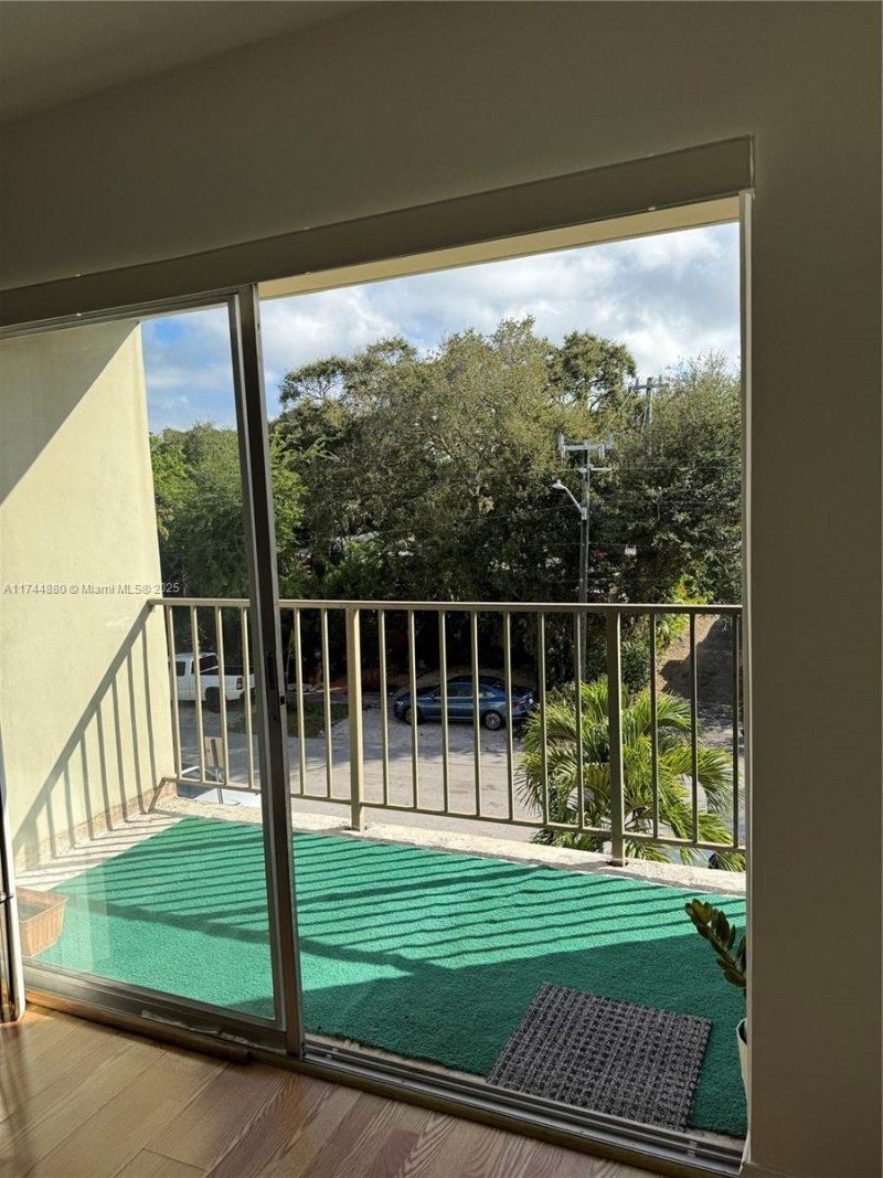 1225 NE 124th St, Unit 33A, North Miami, FL 33161 Photo