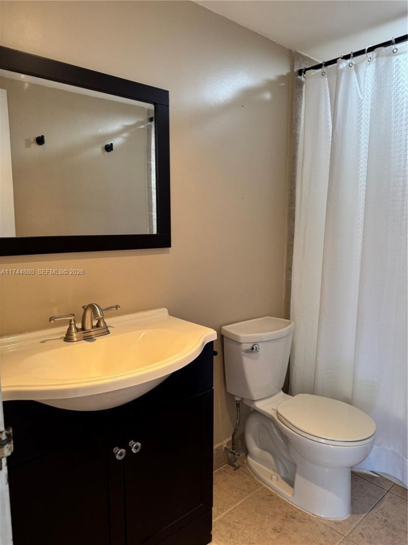 1225 NE 124th St, Unit 33A, North Miami, FL 33161 Photo