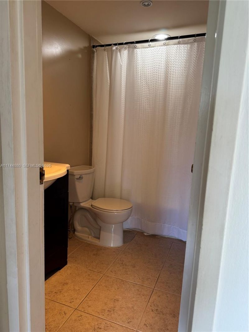 1225 NE 124th St, Unit 33A, North Miami, FL 33161 Photo
