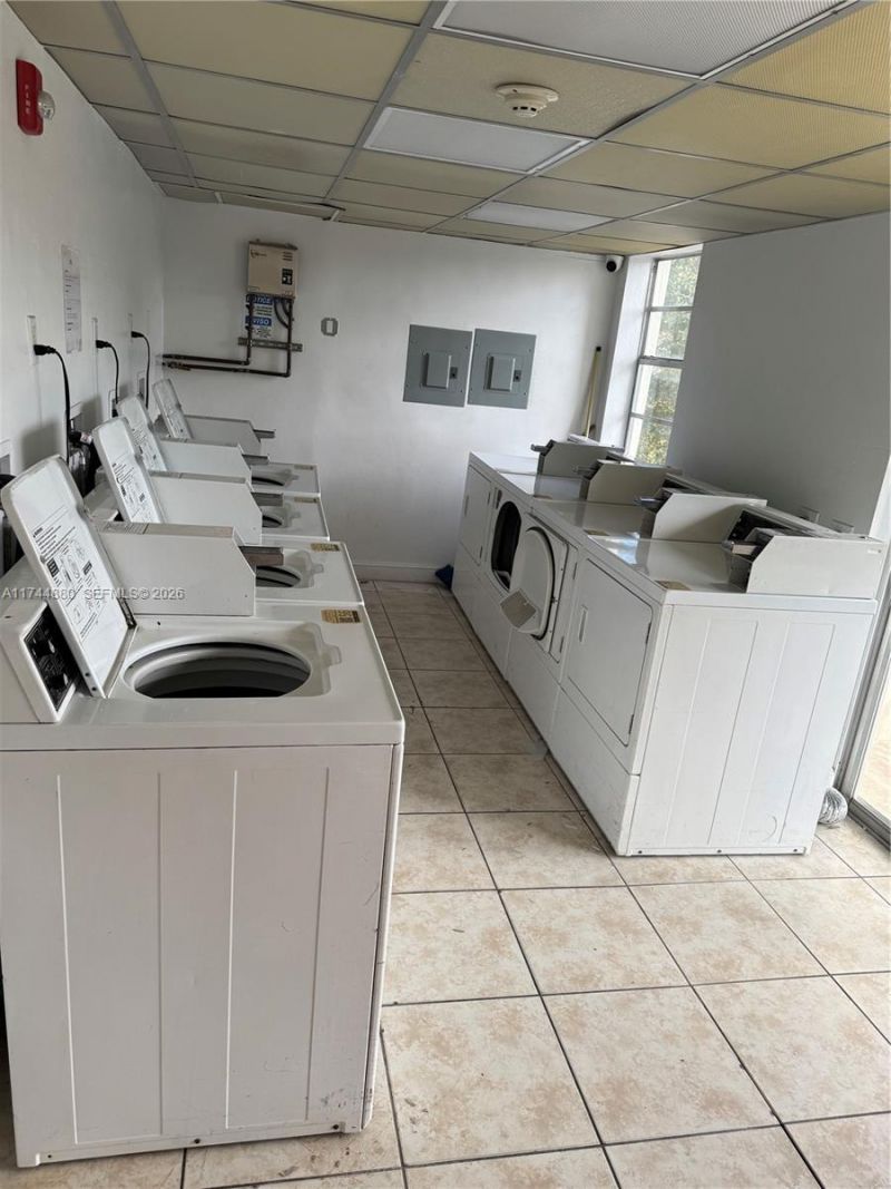 1225 NE 124th St, Unit 33A, North Miami, FL 33161 Photo