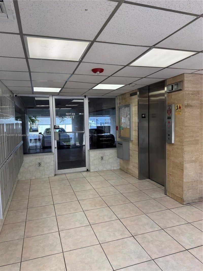 1225 NE 124th St, Unit 33A, North Miami, FL 33161 Photo