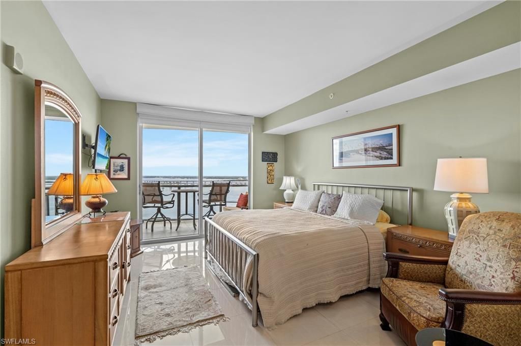 3000 Oasis Grand Blvd, Unit 2203, Fort Myers, FL 33916 Photo