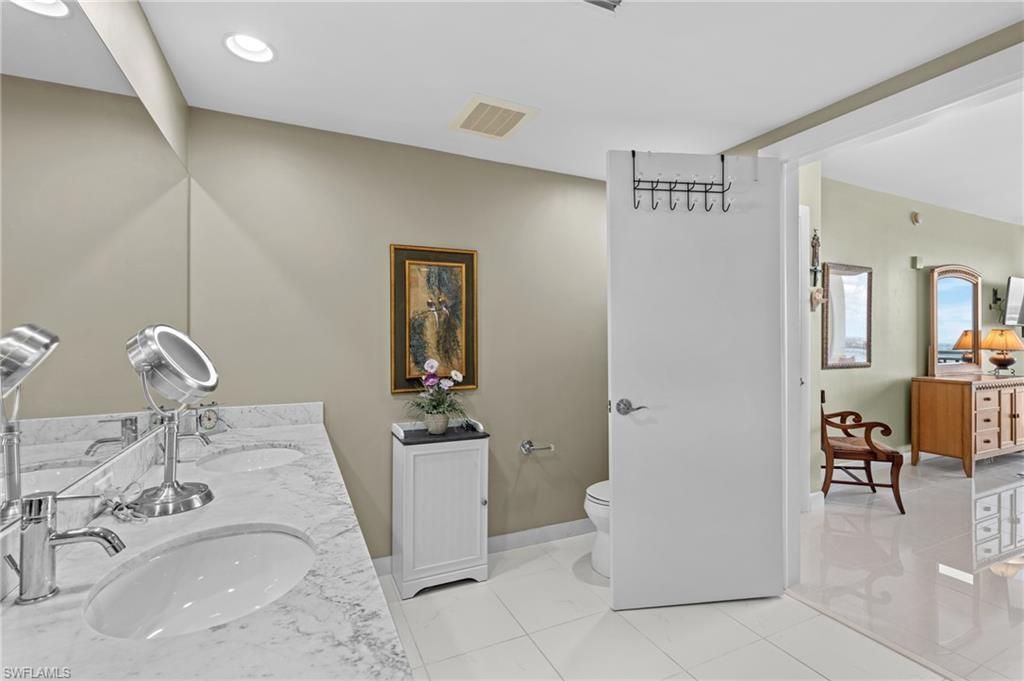 3000 Oasis Grand Blvd, Unit 2203, Fort Myers, FL 33916 Photo