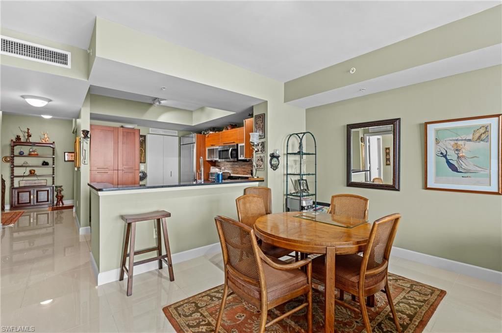 3000 Oasis Grand Blvd, Unit 2203, Fort Myers, FL 33916 Photo