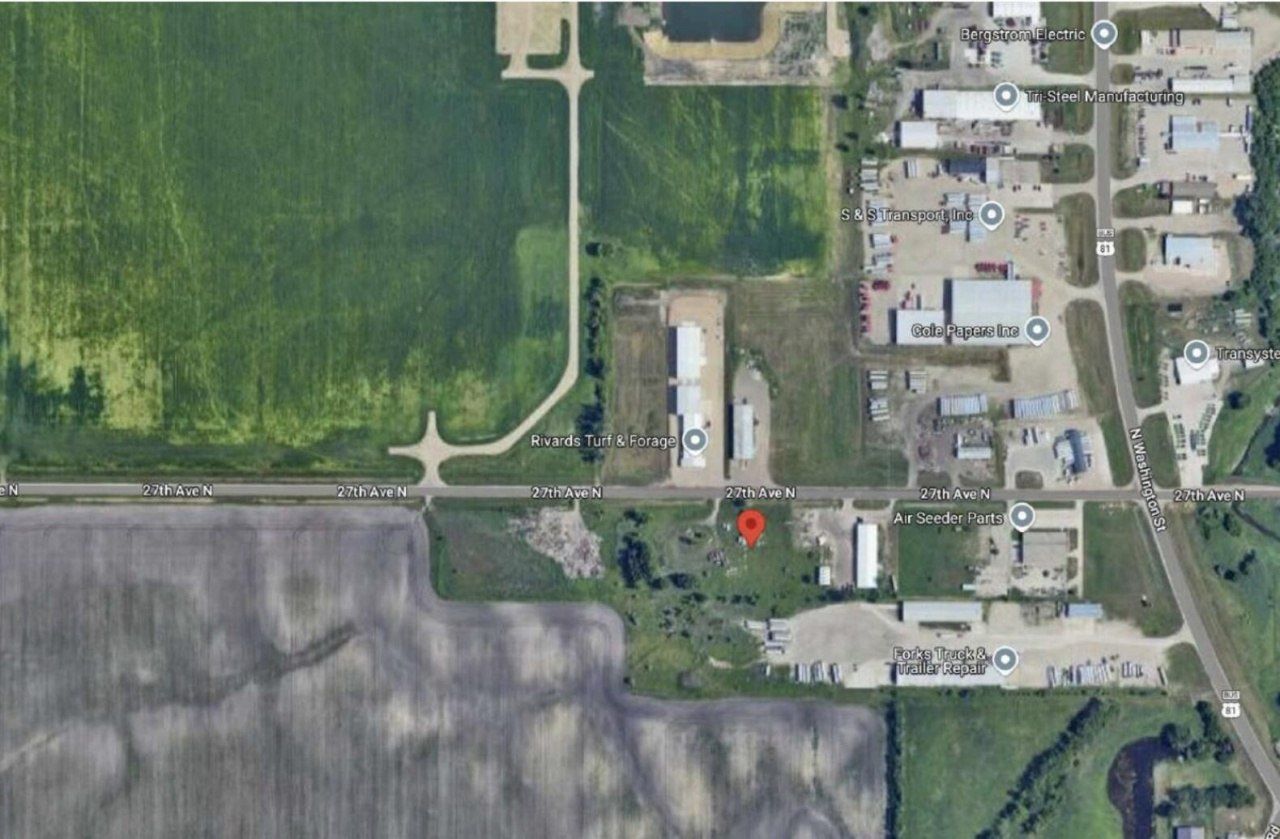 3161 27TH, Grand Forks, ND 58203