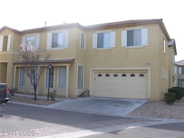 8003 Retriever Avenue , Las Vegas, NV 89147