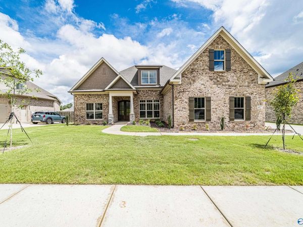 6027 Peach Pond Way SE, Owens Cross Roads, AL 35763