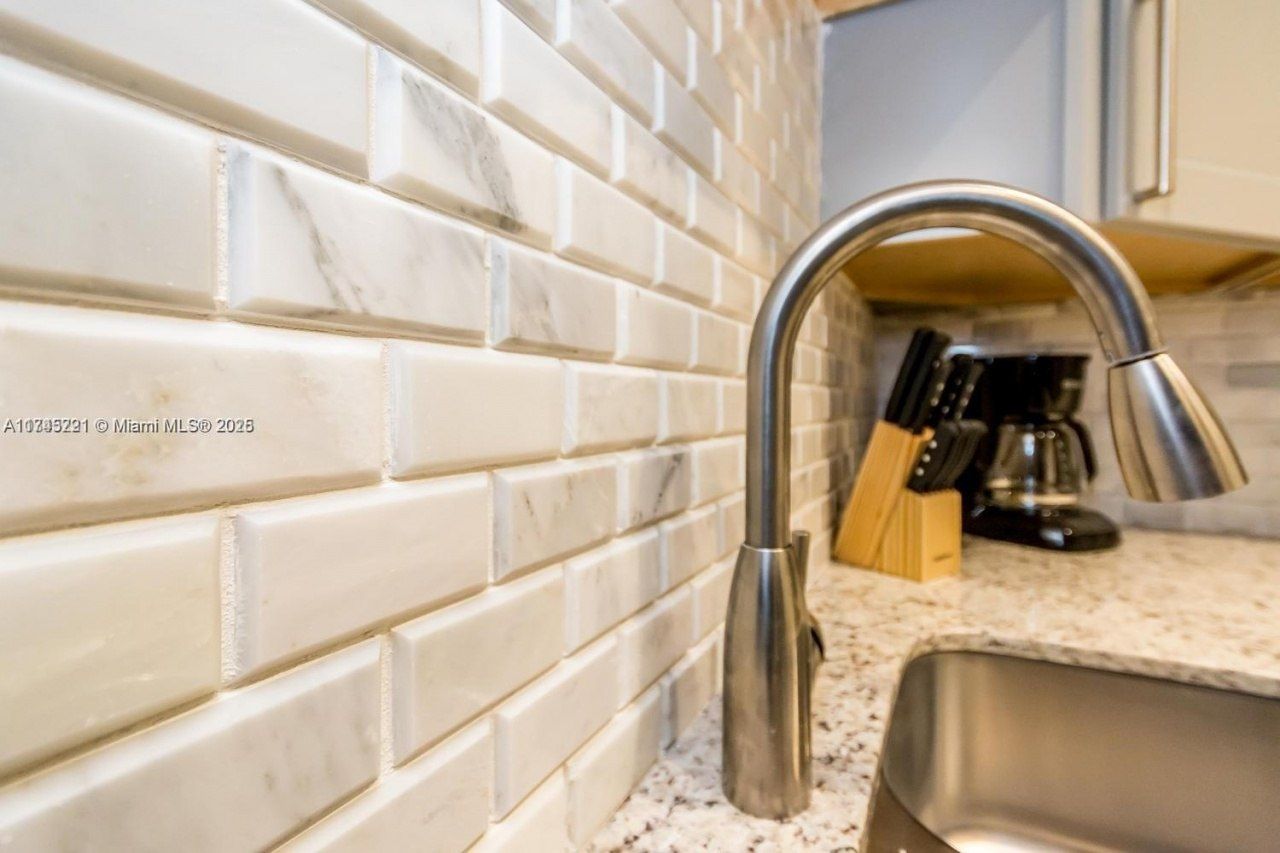 17620 Atlantic Blvd, Unit 519, Sunny Isles Beach, FL 33160 Photo