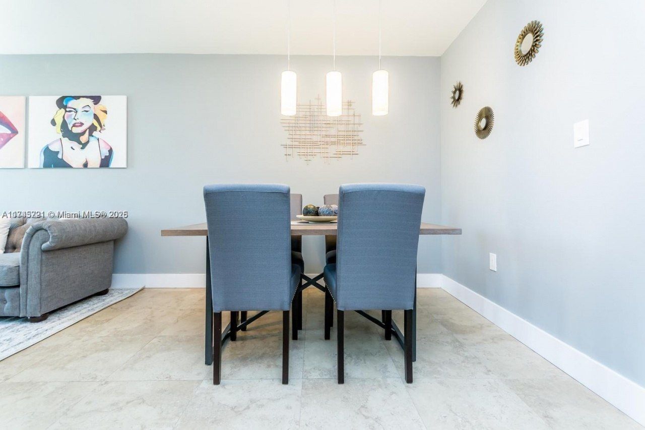 17620 Atlantic Blvd, Unit 519, Sunny Isles Beach, FL 33160 Photo