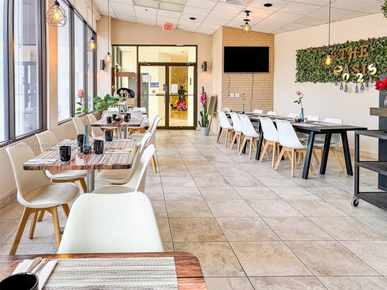 100 Bayview Dr, Unit 721, Sunny Isles Beach, FL 33160 Photo