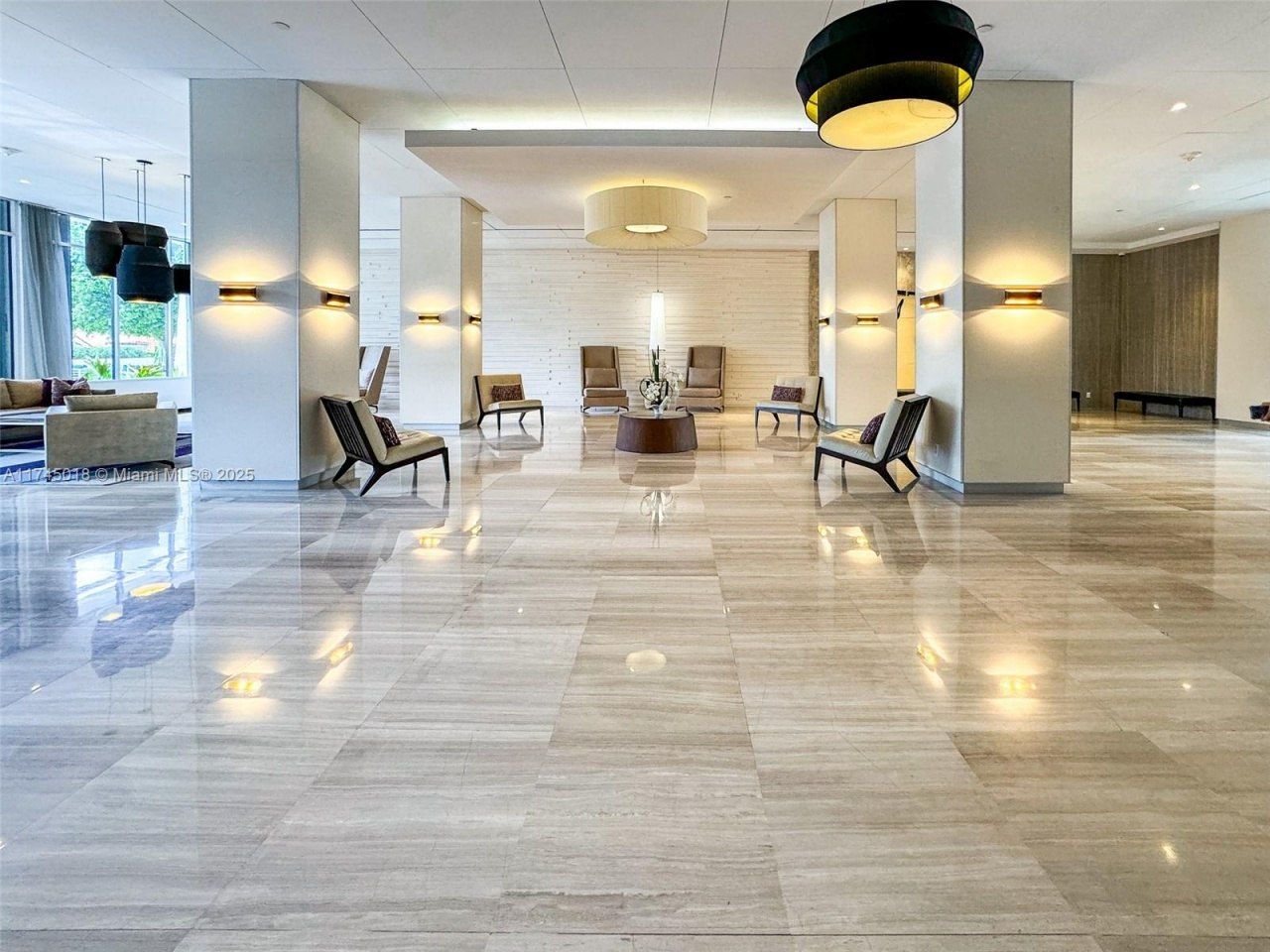 100 Bayview Dr, Unit 721, Sunny Isles Beach, FL 33160 Photo