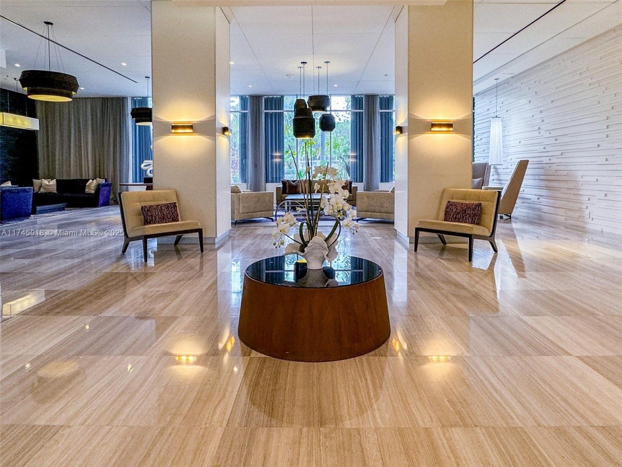 100 Bayview Dr, Unit 721, Sunny Isles Beach, FL 33160 Photo