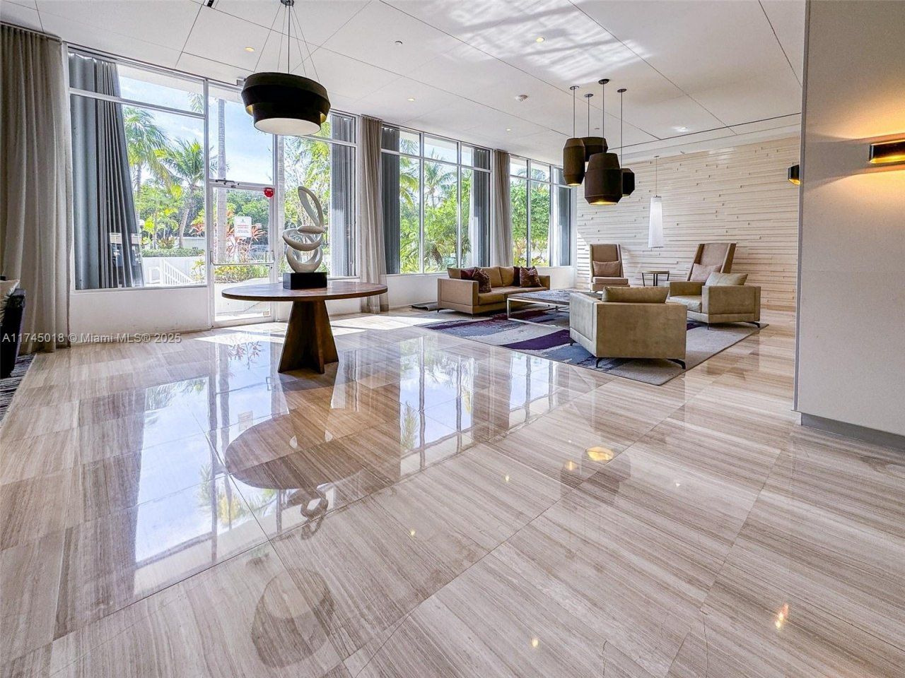 100 Bayview Dr, Unit 721, Sunny Isles Beach, FL 33160 Photo