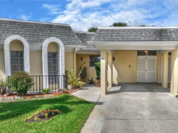 8 Park Lane CIR, LEHIGH ACRES, FL 33936