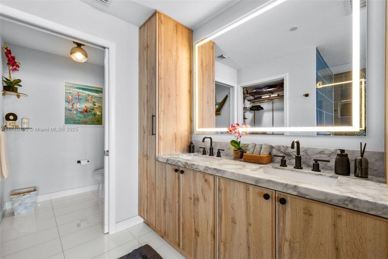 2020 N Bayshore Dr, Unit 1708, Miami, FL 33137 Photo