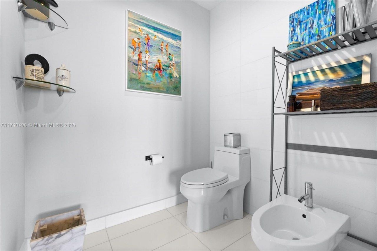 2020 N Bayshore Dr, Unit 1708, Miami, FL 33137 Photo