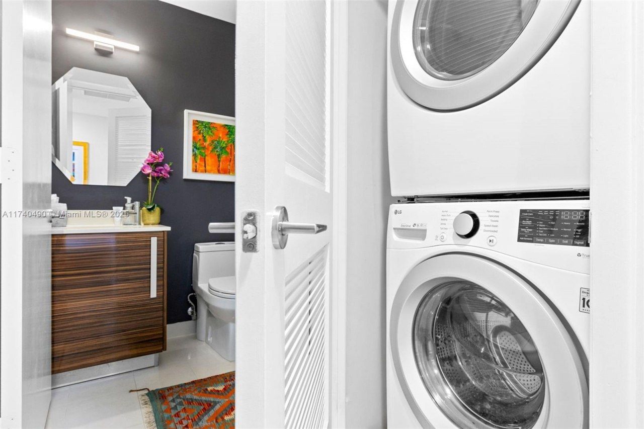 2020 N Bayshore Dr, Unit 1708, Miami, FL 33137 Photo