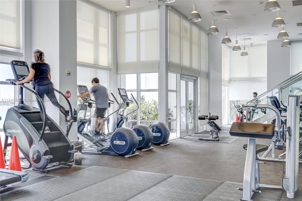 2020 N Bayshore Dr, Unit 1708, Miami, FL 33137 Photo