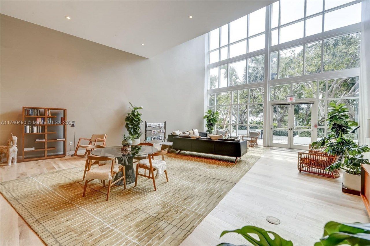 2020 N Bayshore Dr, Unit 1708, Miami, FL 33137 Photo