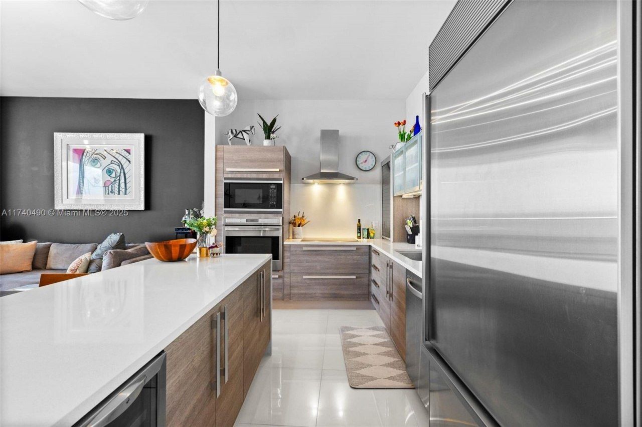 2020 N Bayshore Dr, Unit 1708, Miami, FL 33137 Photo