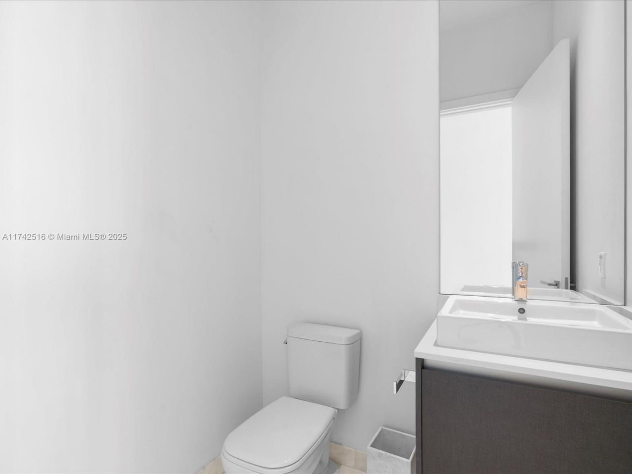 1451 Brickell Ave, Unit 5101, Miami, FL 33131 Photo