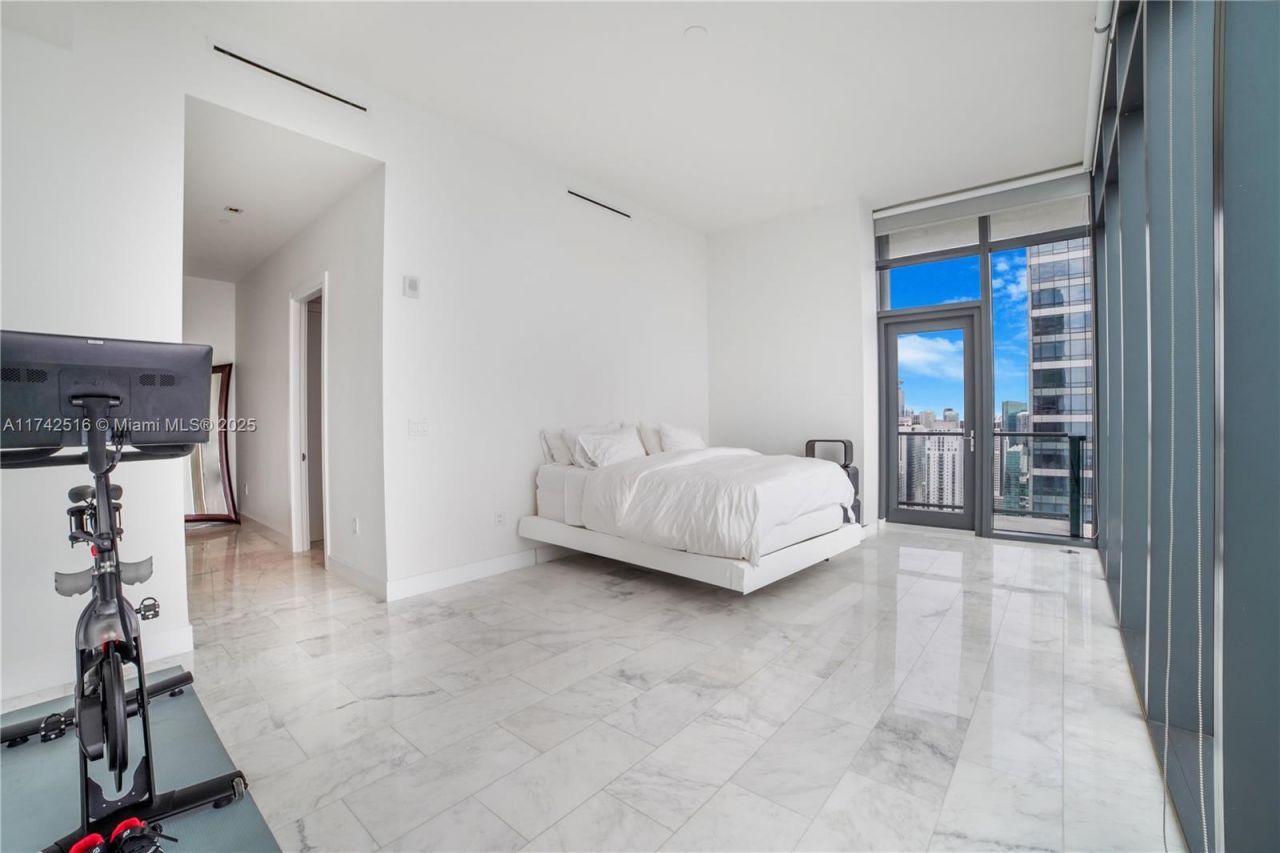 1451 Brickell Ave, Unit 5101, Miami, FL 33131 Photo