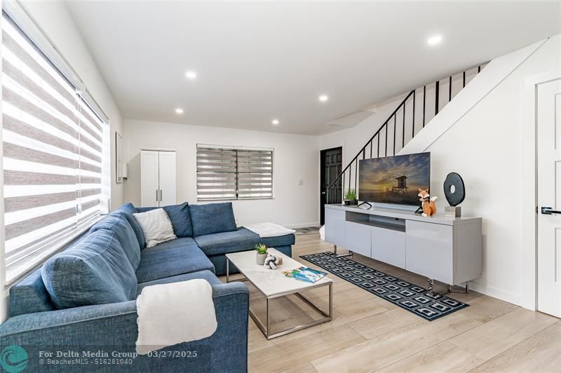 807 SW 14th Court, Fort Lauderdale, FL 33315 Photo