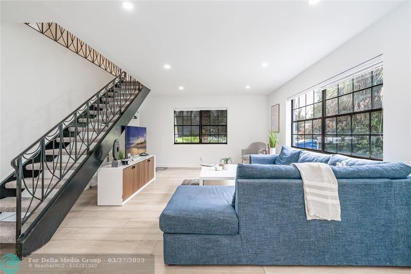 807 SW 14th Court, Fort Lauderdale, FL 33315 Photo