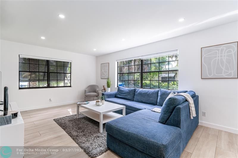 807 SW 14th Court, Fort Lauderdale, FL 33315 Photo