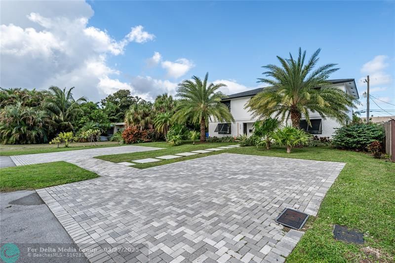 807 SW 14th Court, Fort Lauderdale, FL 33315 Photo