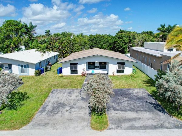 825 SW 14th St, Fort Lauderdale, FL 33315