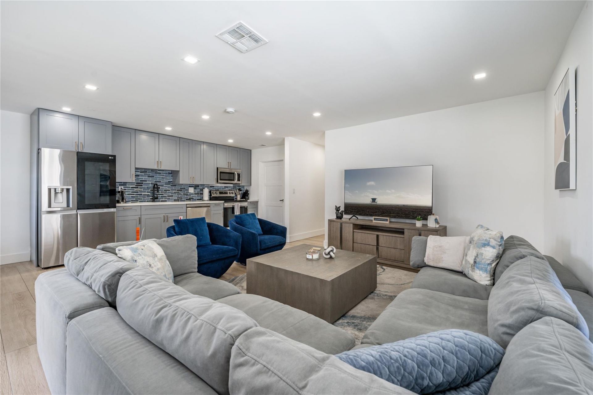 825 SW 14th Street, Fort Lauderdale, FL 33315 Photo