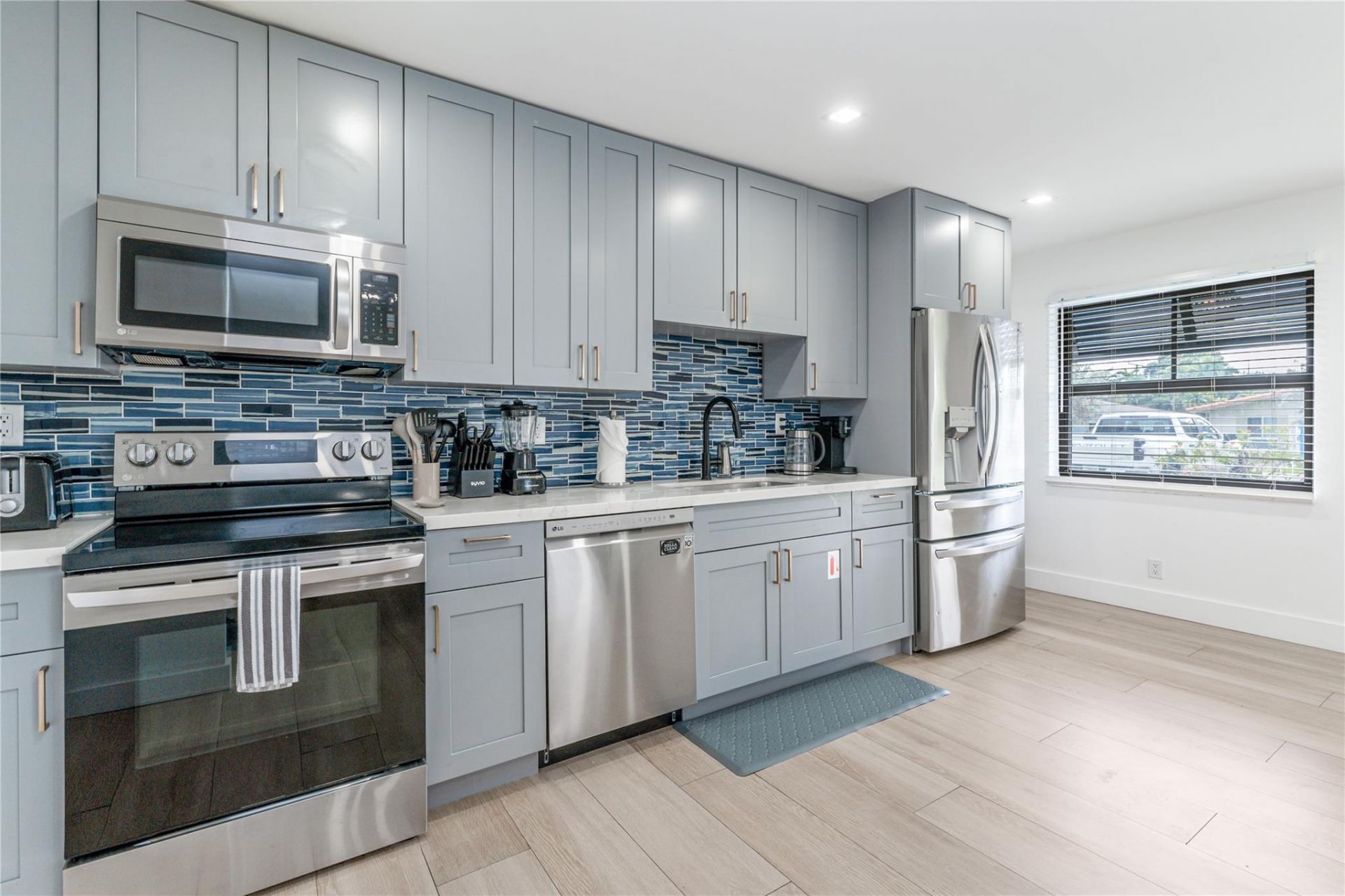 825 SW 14th Street, Fort Lauderdale, FL 33315 Photo