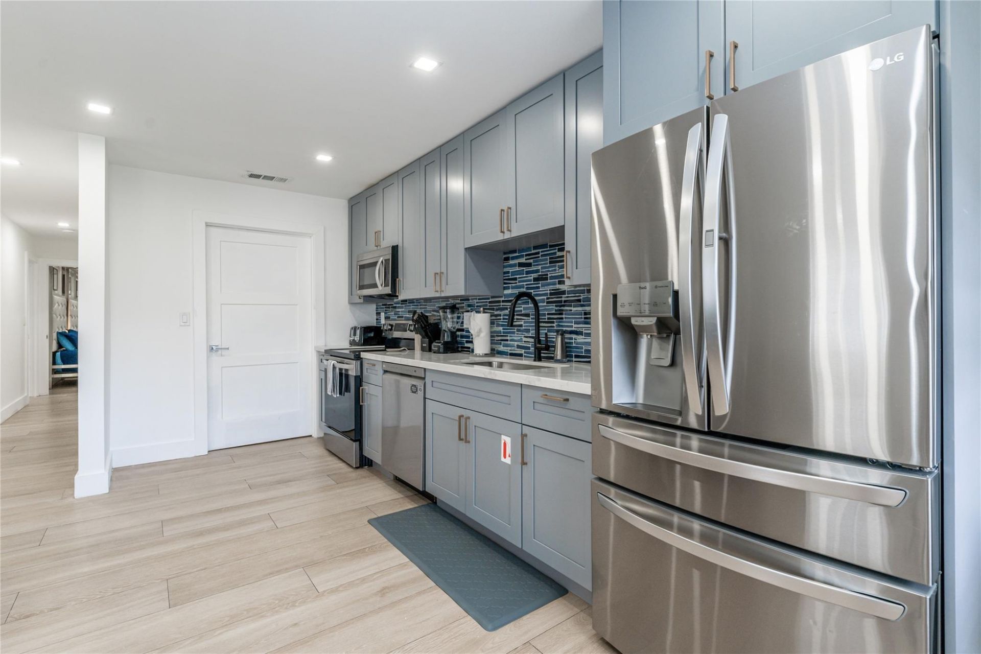 825 SW 14th Street, Fort Lauderdale, FL 33315 Photo